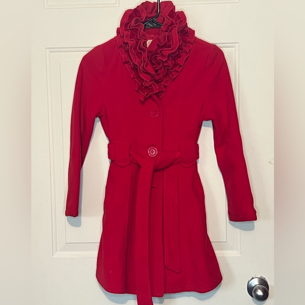 Stunning red coat! Girls 10/12
